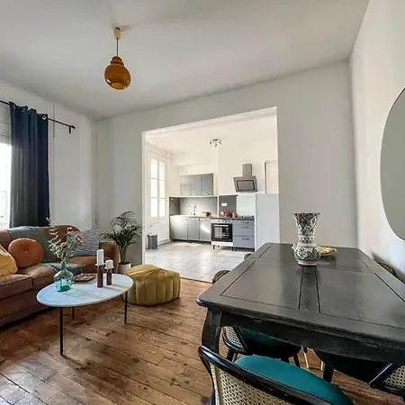 Апартаменты Spacieux Et Lumineux T3, Centre