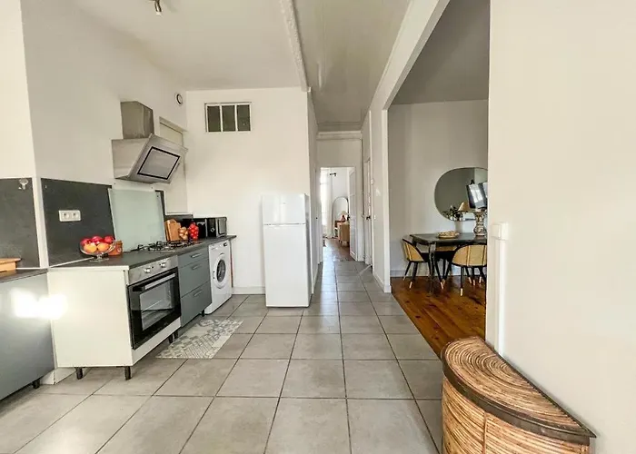 Spacieux Et Lumineux T3, Centre *